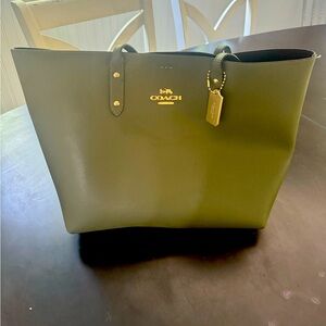Large coach tote